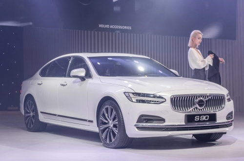 Volvo S90 Inscription 2022 ra mắt Việt Nam: Tăng kích thước, thay động cơ, đấu E-Class bằng giá 2,2 tỷ đồng