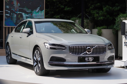 Volvo S90 Recharge ra mắt Việt Nam, giá 2,89 tỷ đồng