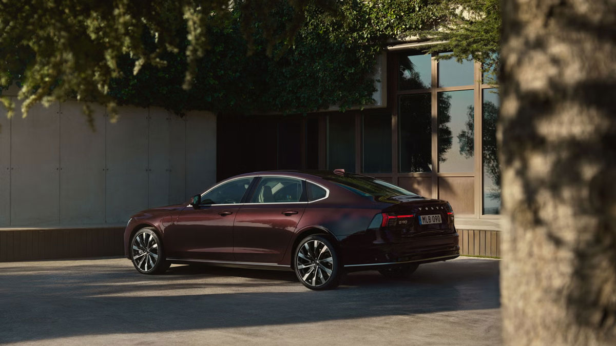 Volvo S90 Plug in Hybrid 2026