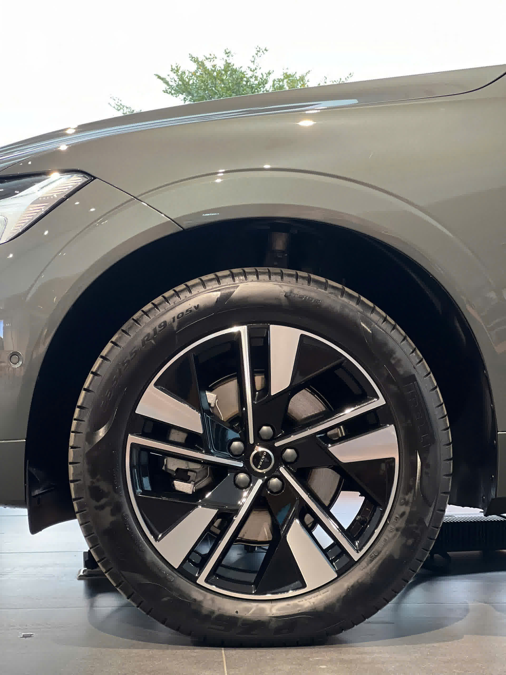 Volvo XC60 Hybrid 2026