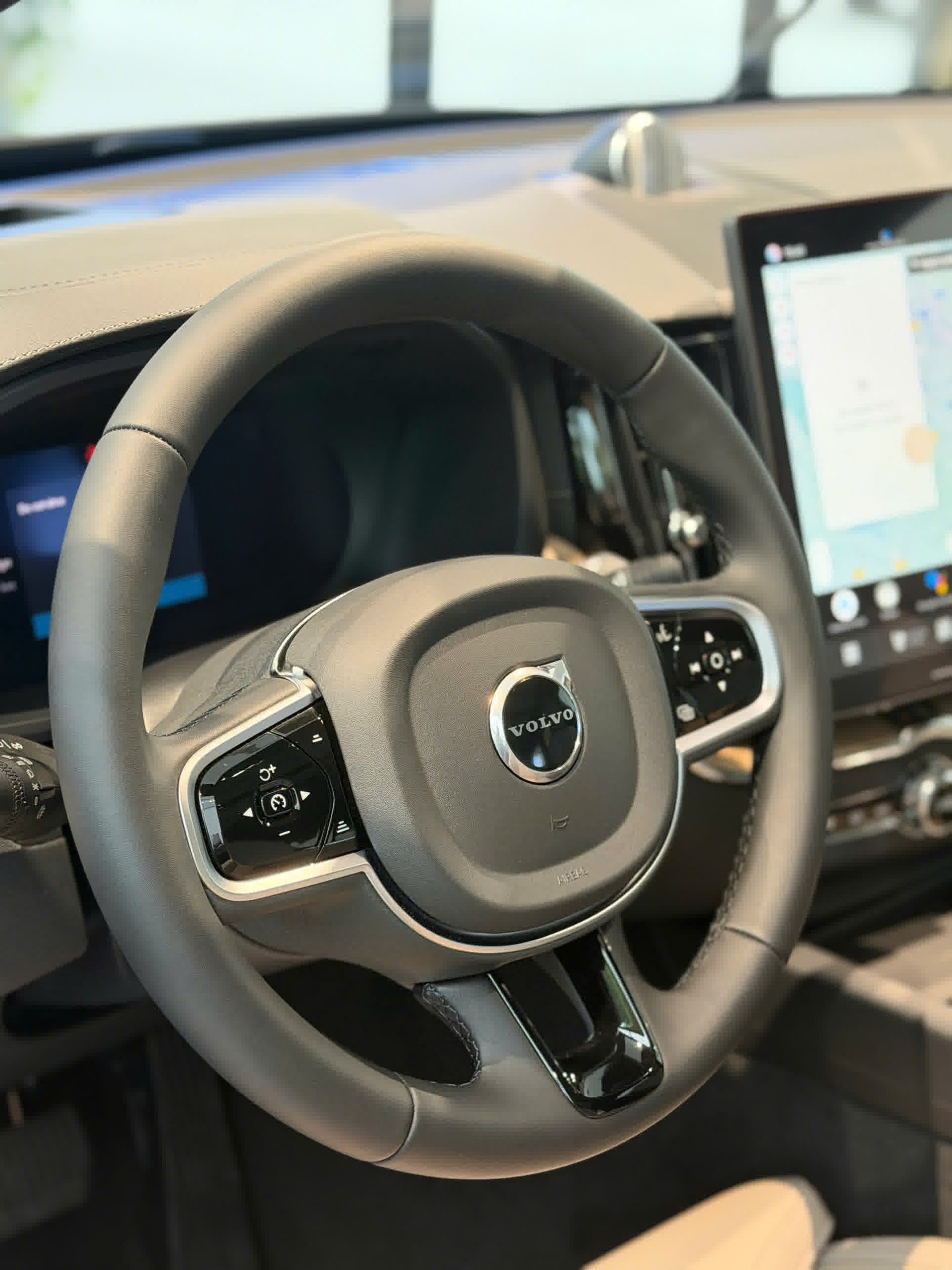 Volvo XC60 Hybrid 2026