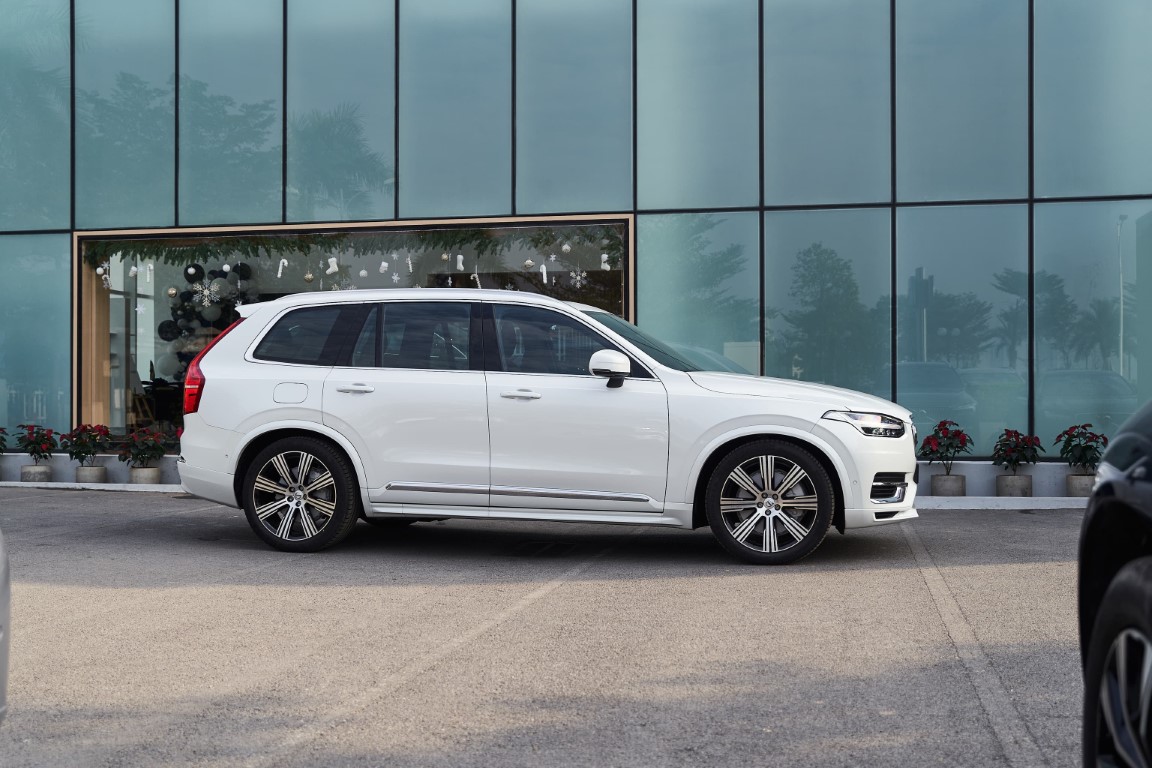 THIẾT KẾ NGOẠI THẤT VOLVO XC90 PLUG-IN HYBRID ULTRA 2025 - 2