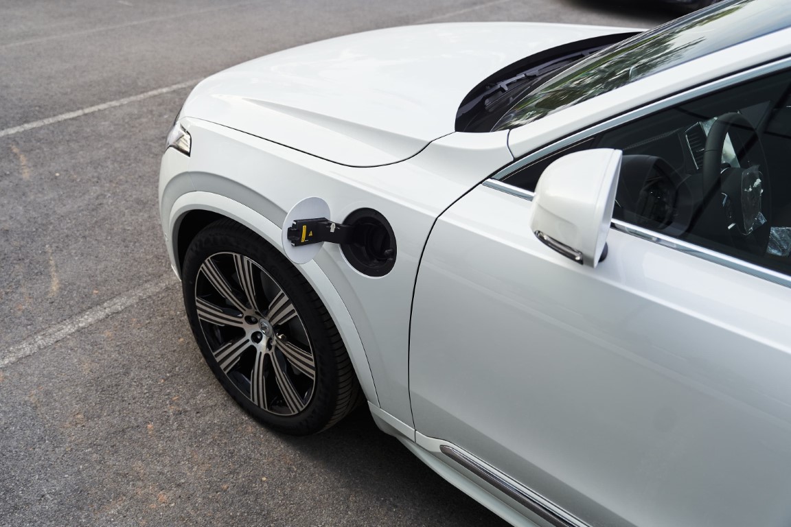 CỔNG SẠC VOLVO XC90 PLUG-IN HYBRID ULTRA 2025 - 2